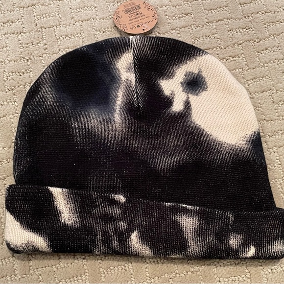 Natural Life Embroidered Beanie - Tie-Dye Love - Picture 6 of 8